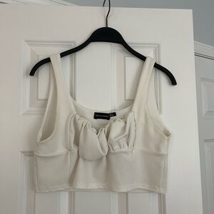 White cropped top from pretty little thing